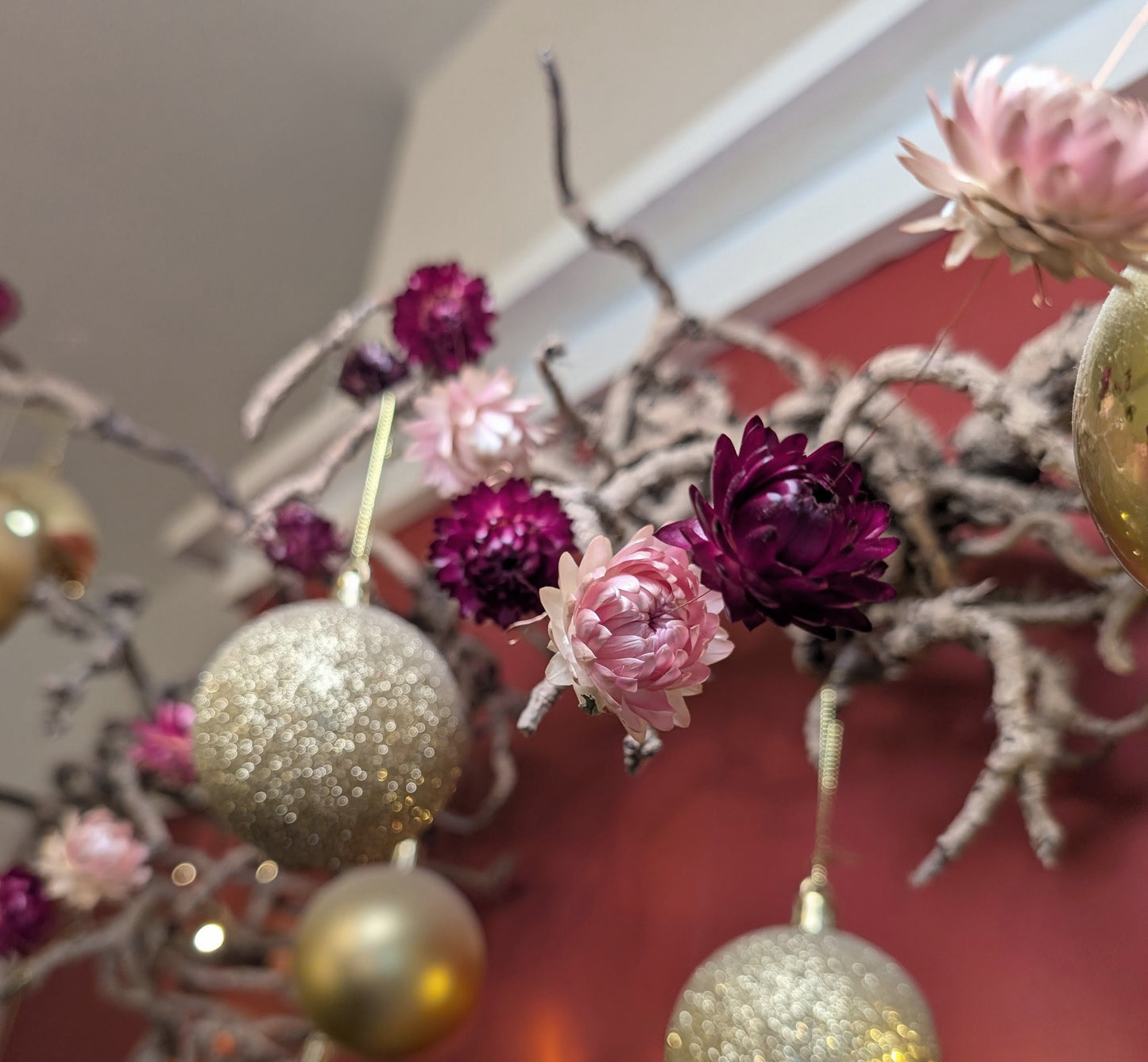 Festive flower bud Garland
