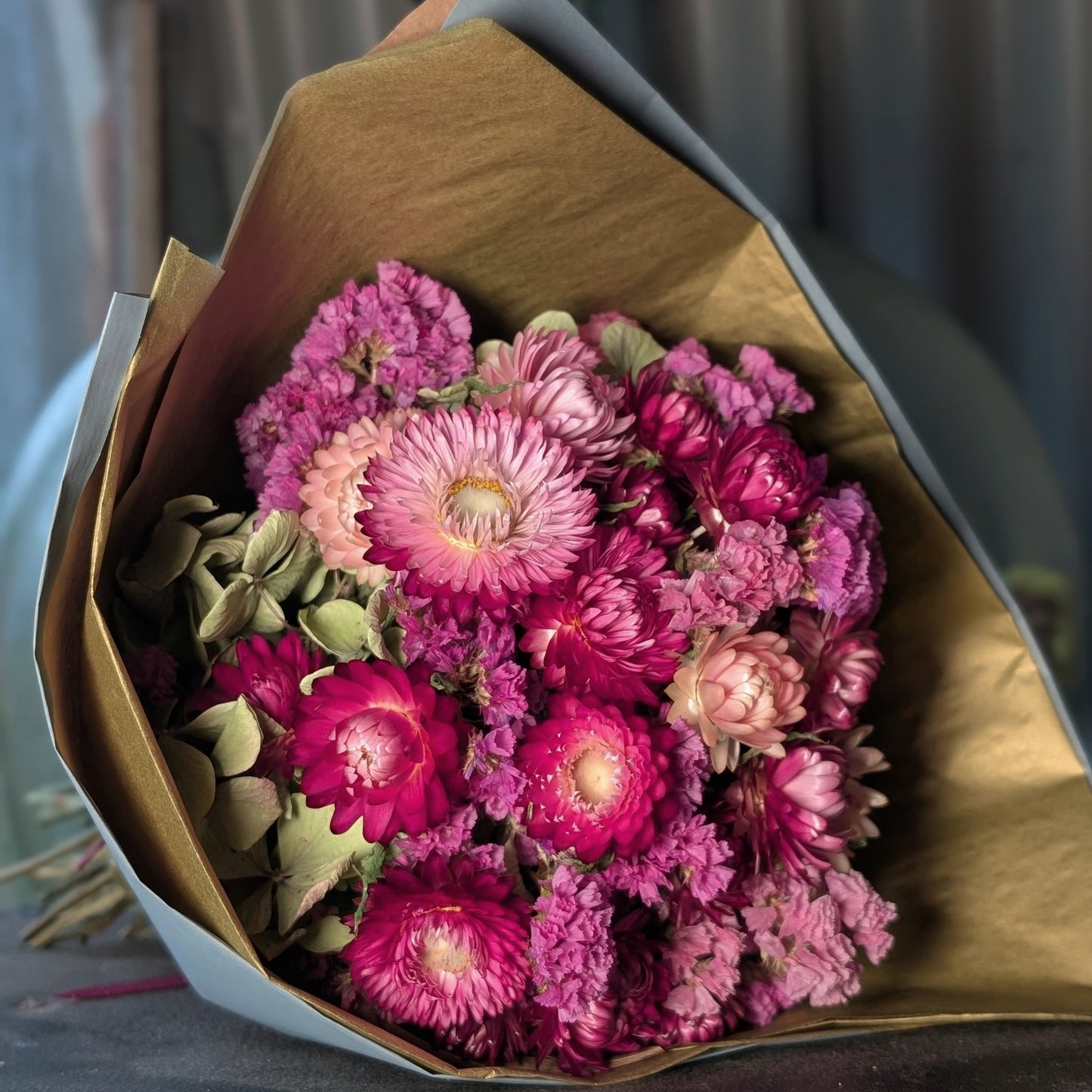 Celebration flowers - Pink and gold