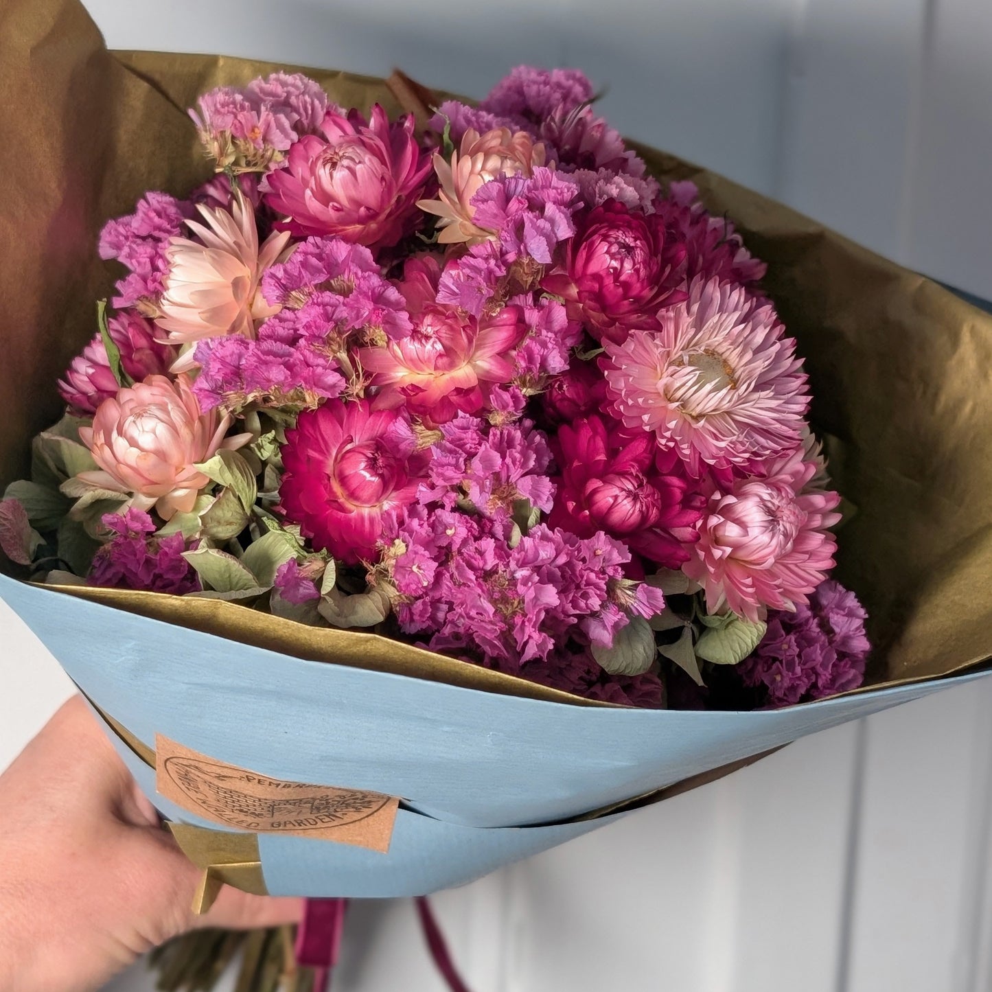 Celebration flowers - Pink and gold