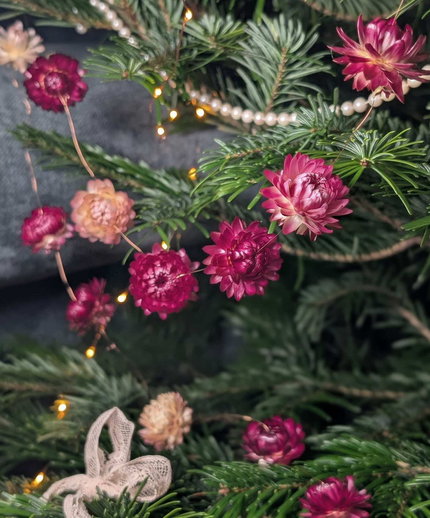 Festive flower bud Garland