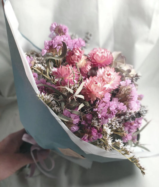Dried Flower Bouquet: Pink Sea Mist